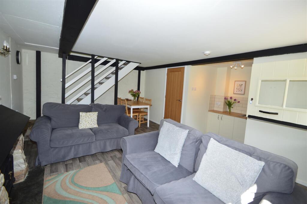 Kingfisher Living Room