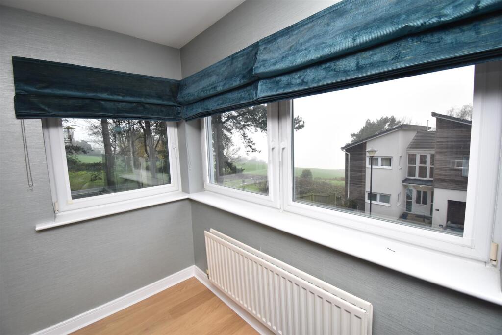 Living room window.JPG