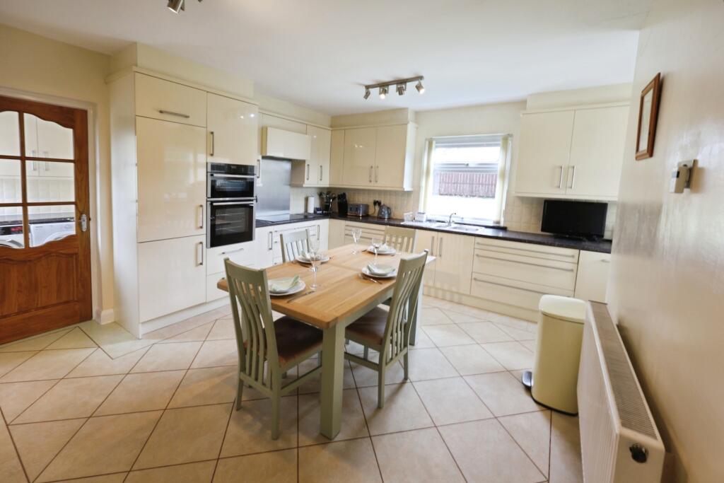 pbox-kitchen-316527.JPG