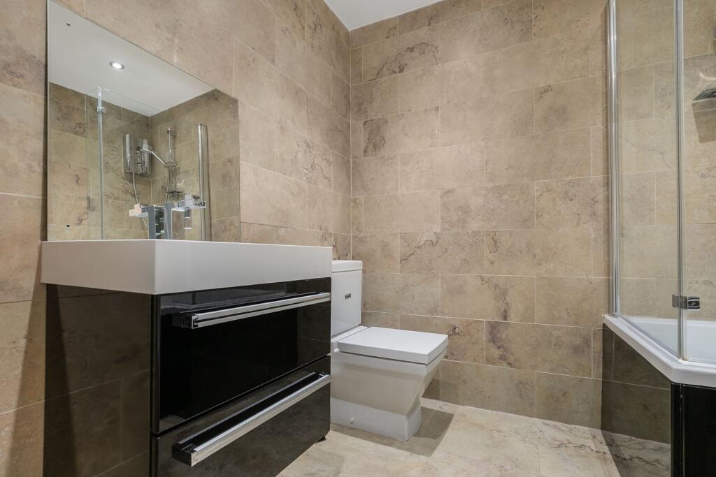 Family bathroom