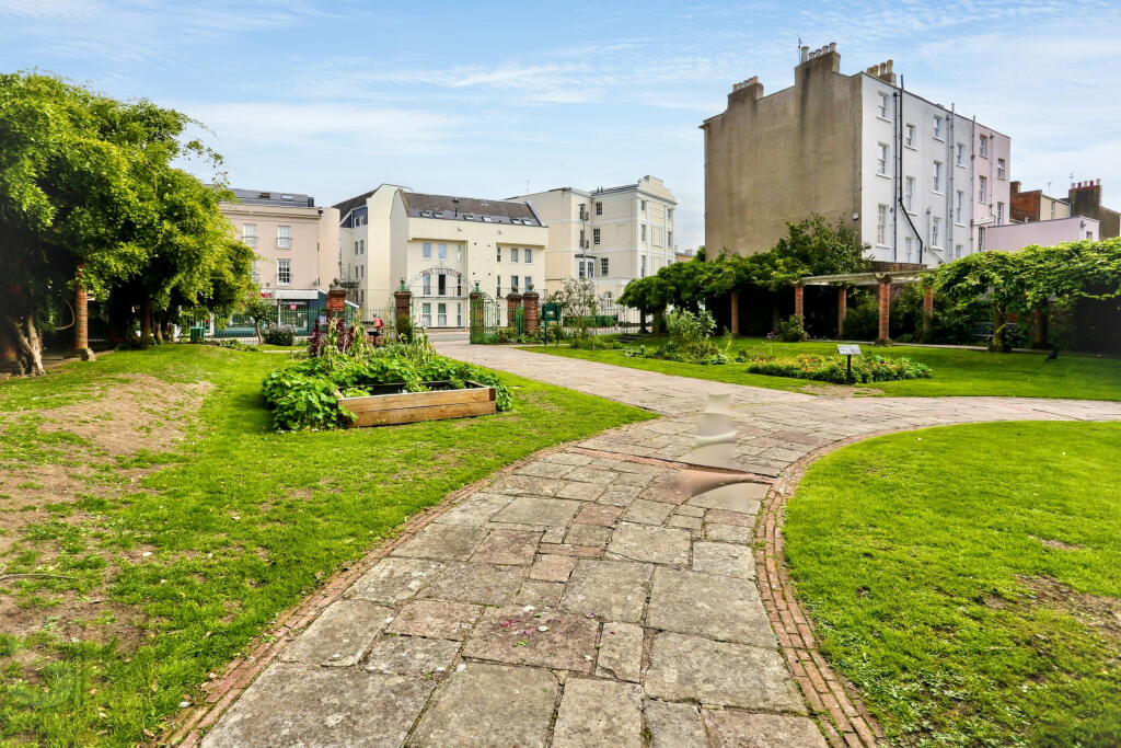 Berkeley Court, High Street, Cheltenham