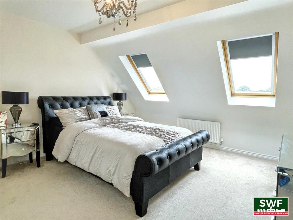 Bedroom1.3.jpg