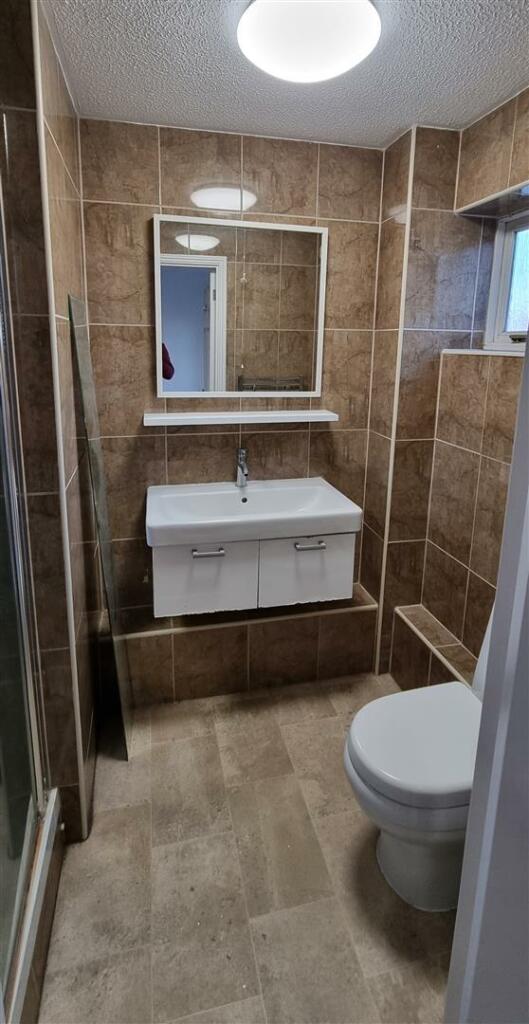En Suite Shower Room