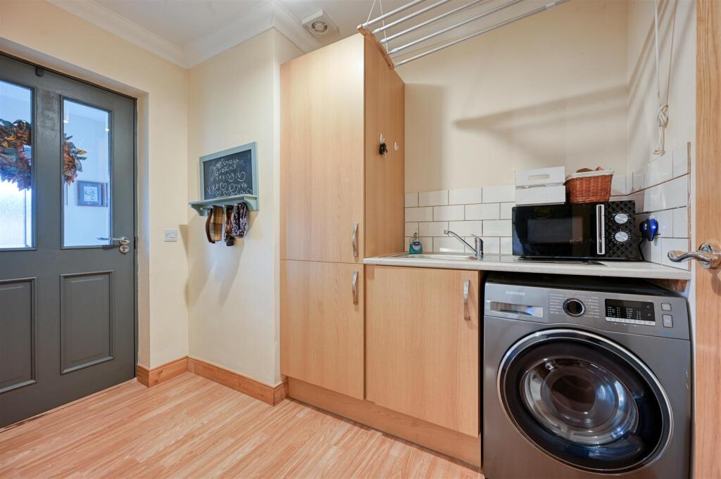 DSC_0380_hdr (1).jpg