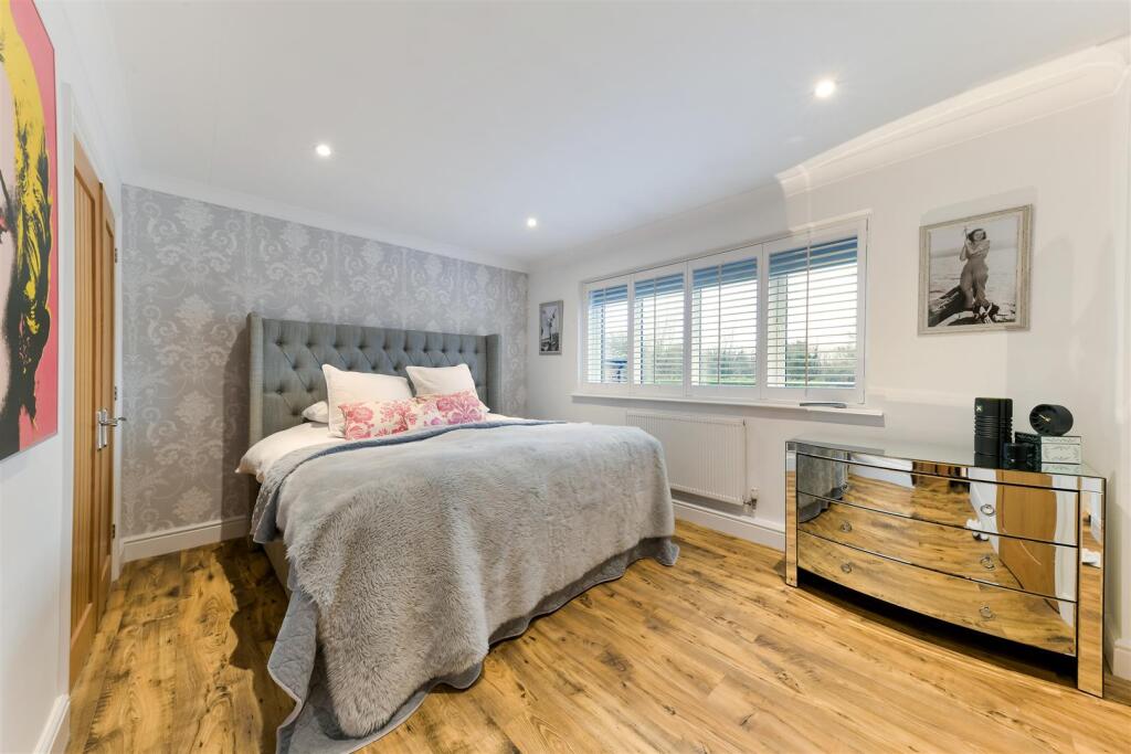 BEECHFIELD, (10).jpg