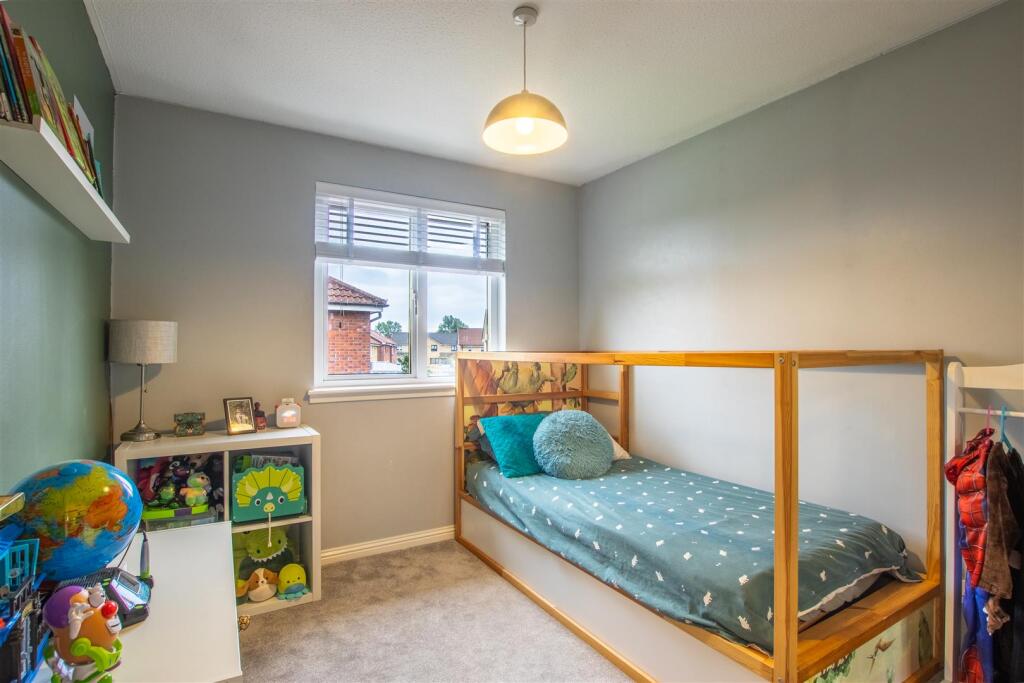 bedroom.4-1.jpg