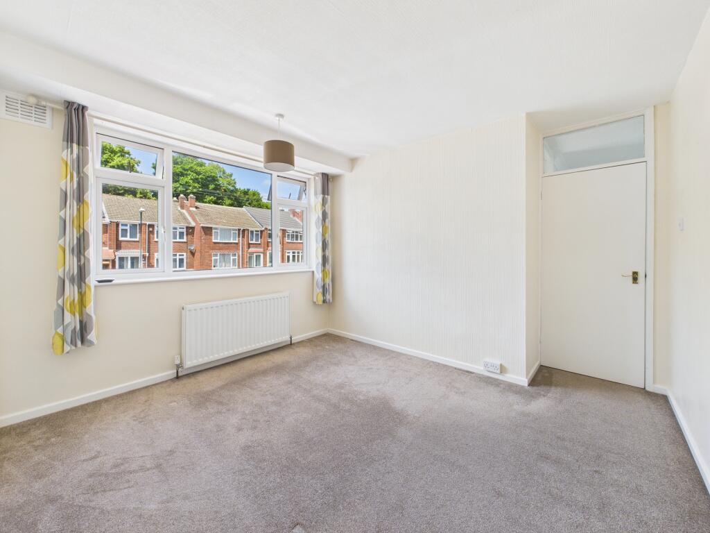 CAM05192G0-PR0096-STILL012