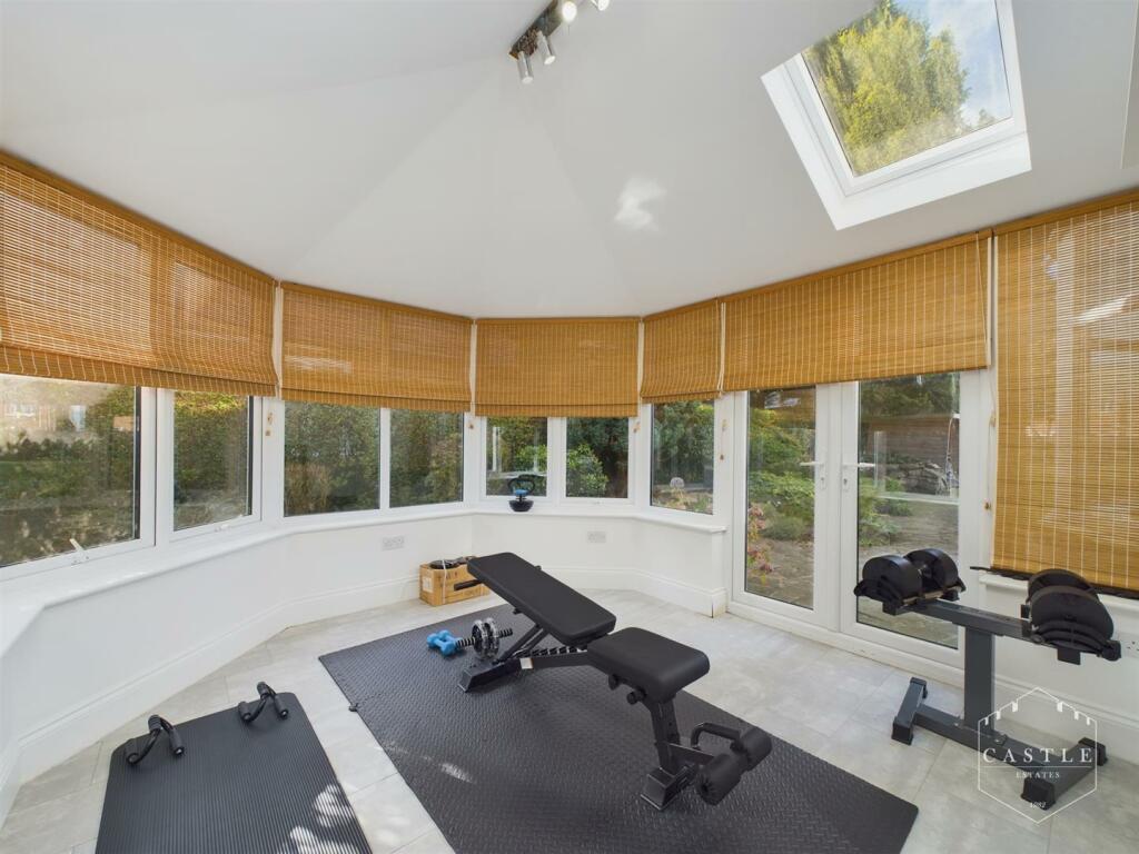 PURPOSE BUILT OFFICE