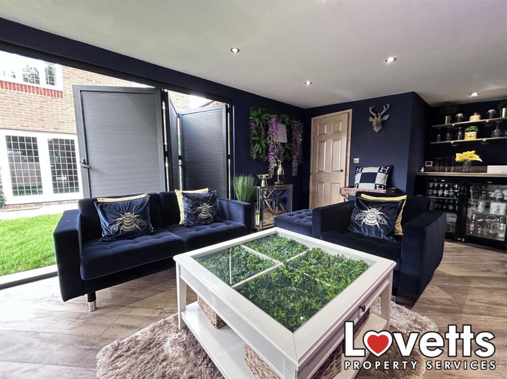 Garden Room (with WC)