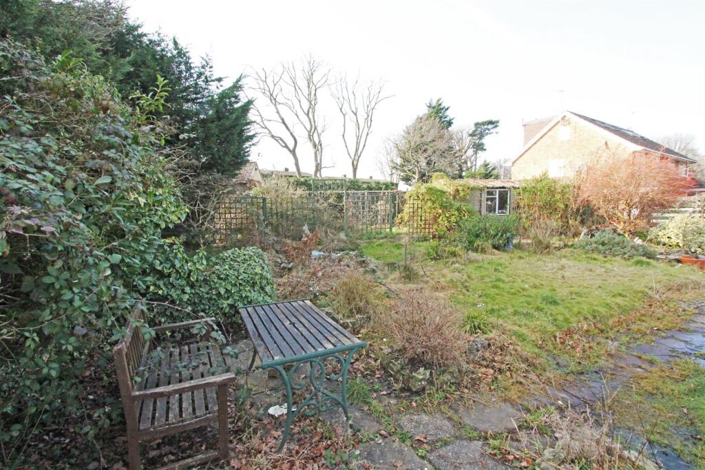 23 IMG_4633 garden side.jpg