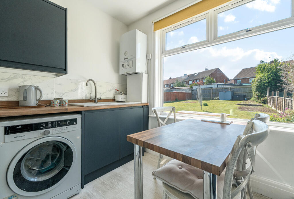 1313405-11-685405...