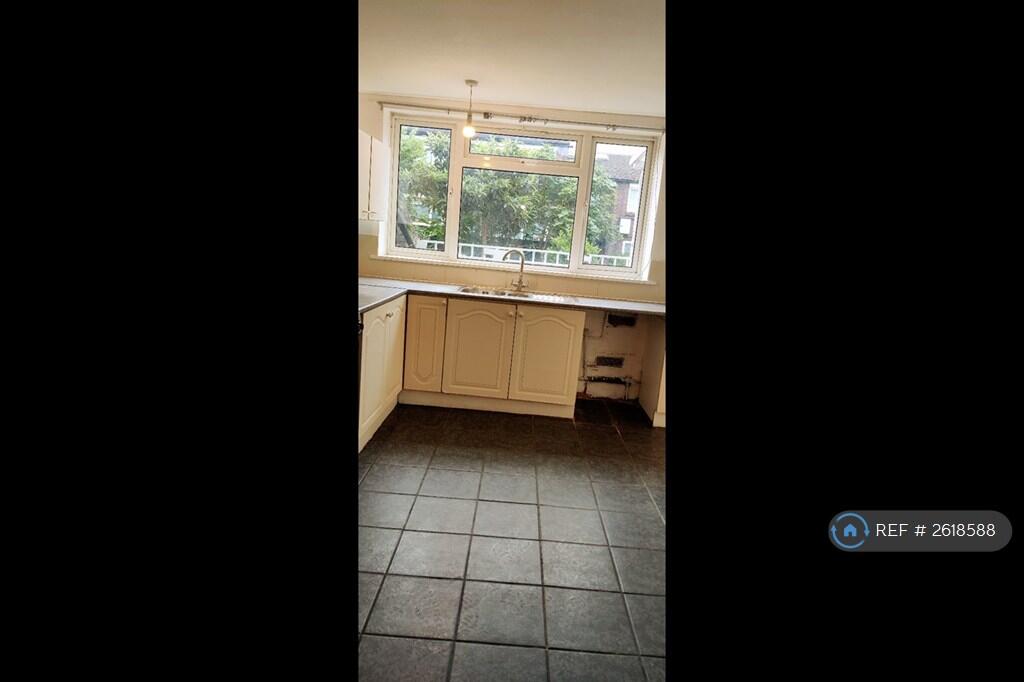 Kitchen 3