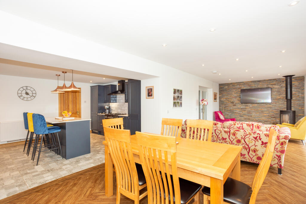 Open Plan Kitchen/Living/Dining Space