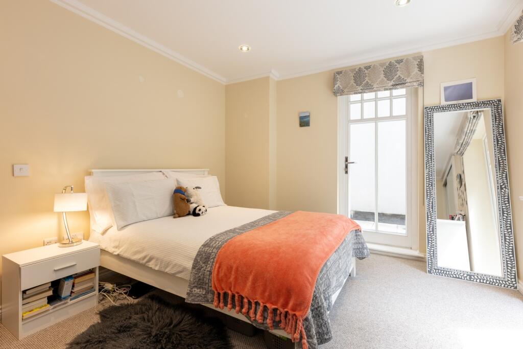 Bedroom 2 (1)