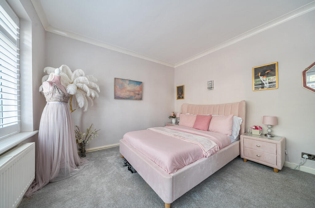 1373458-46-69039b...