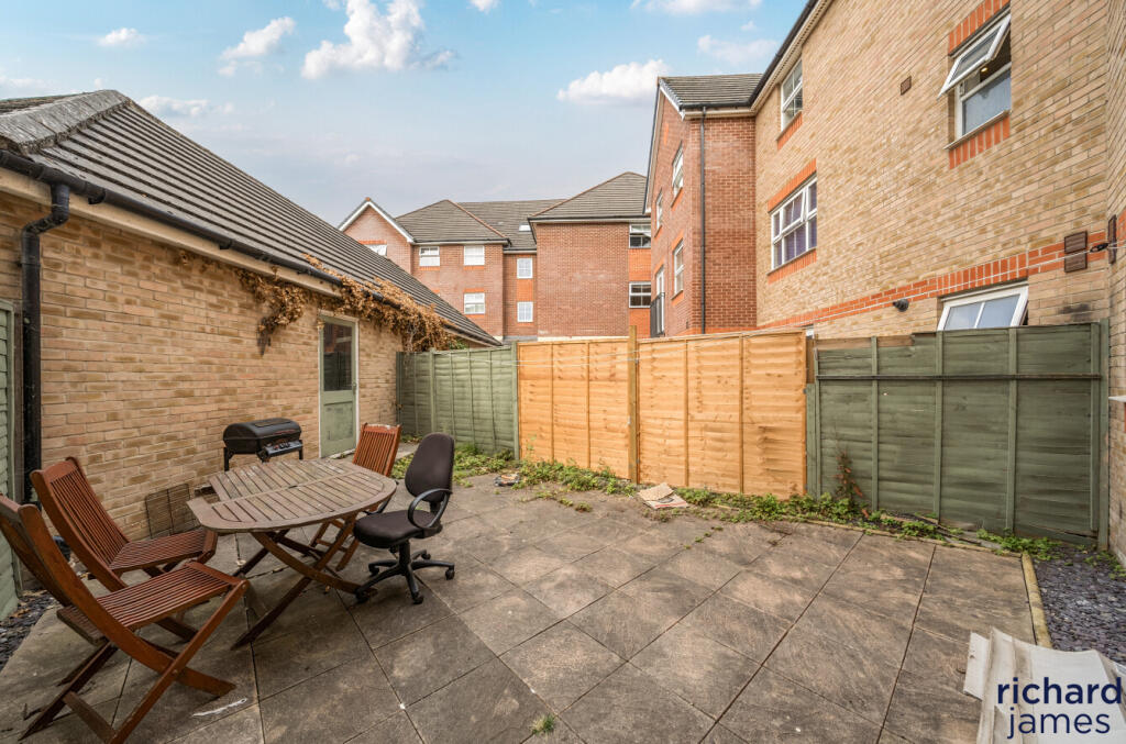 8db55778652e43b08fad7bd5e66dda71