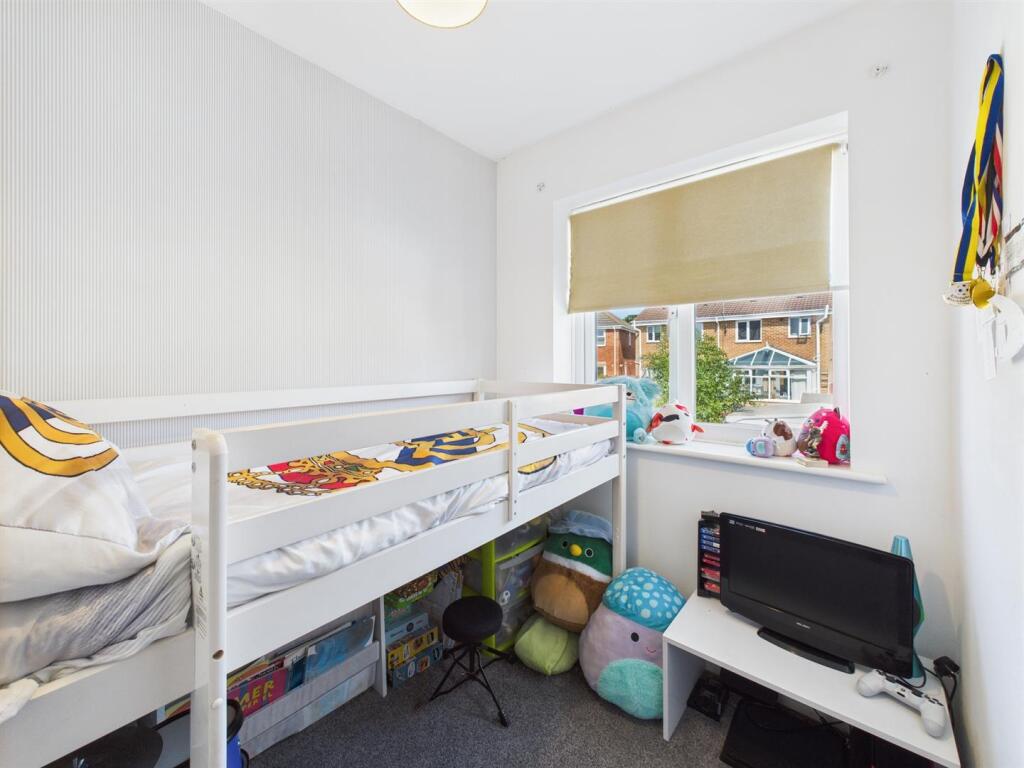 Bedroom: