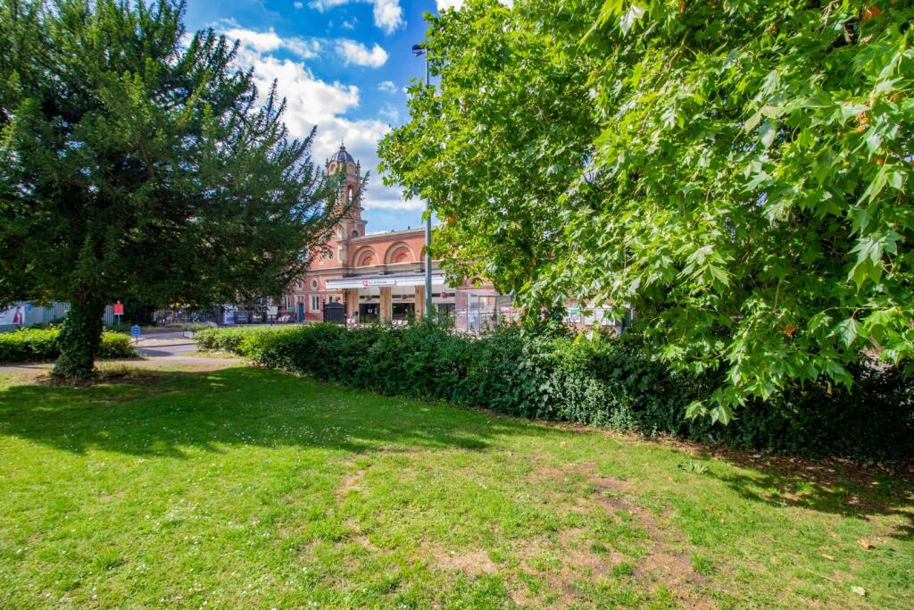 14 Harland Court, Miller's Quarter [Rail Station] 