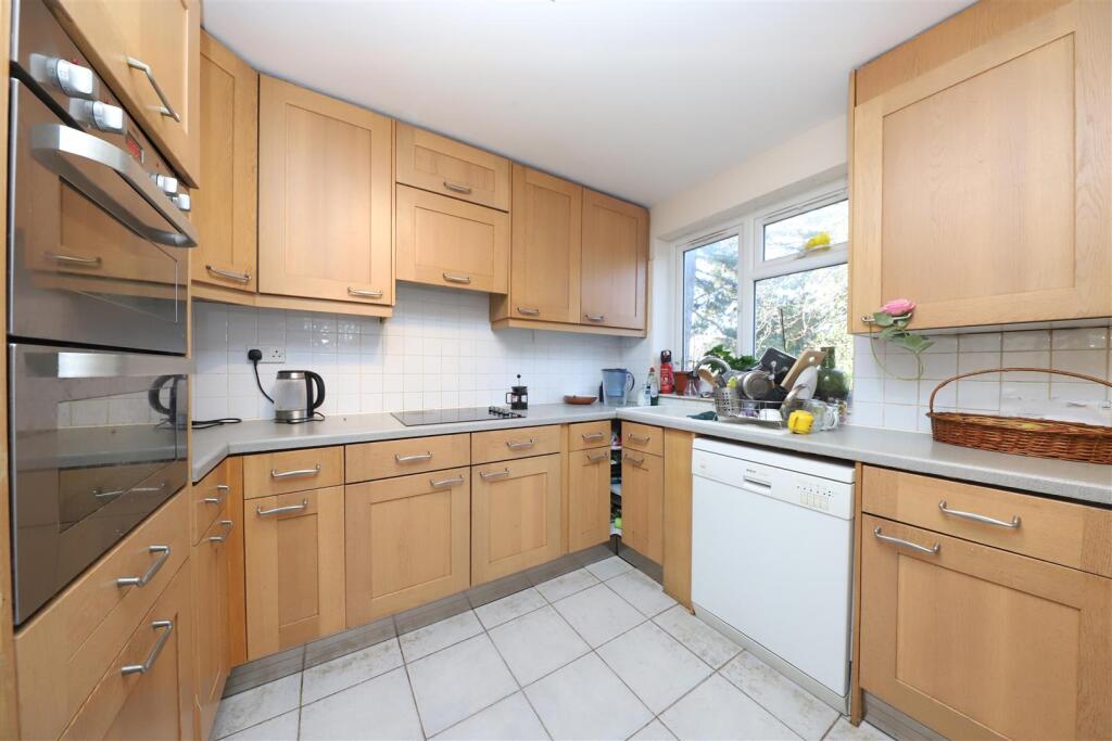 Ashburton Court