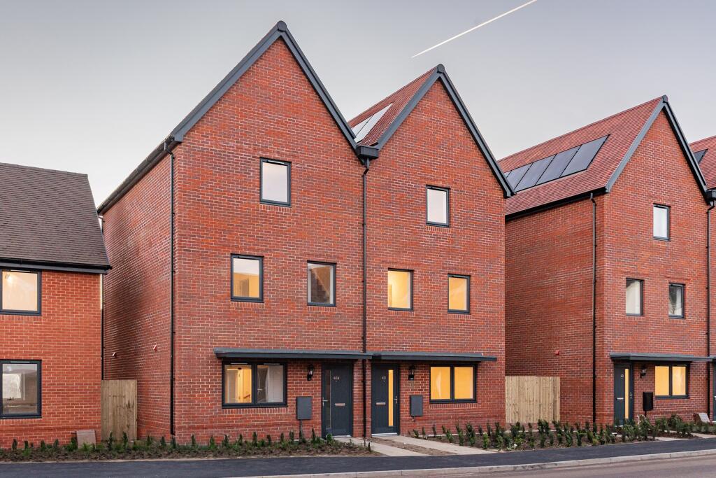 Off Botley Road, 
Whiteley,
Hampshire, 
SO30 2HB