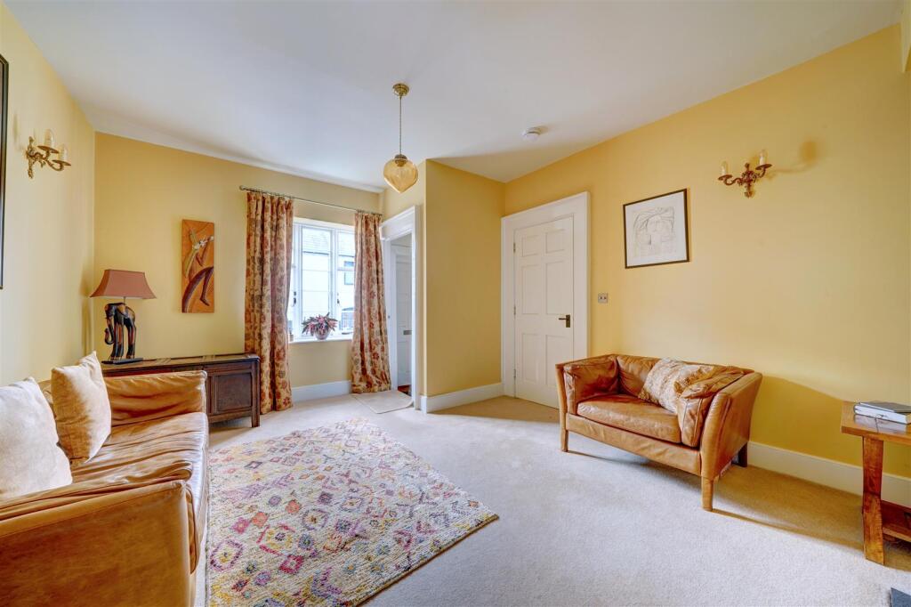 7 The Tontine (3).jpg