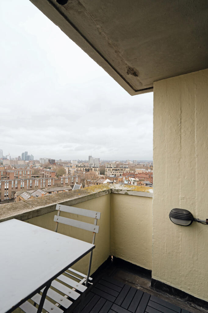 324245 - MP06445.jpg