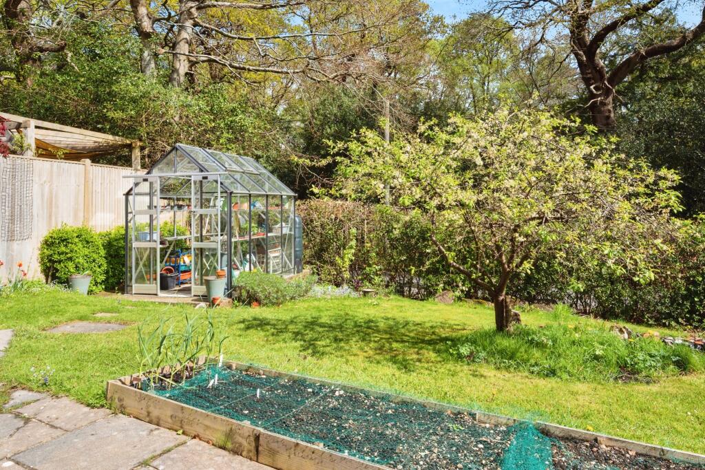 25baytreeclosebaytreecloseheathfieldtn218yg-36