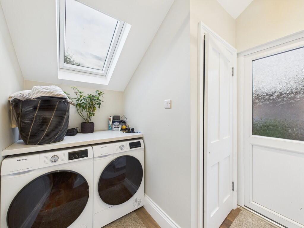 CAM04018G0-PR0375...