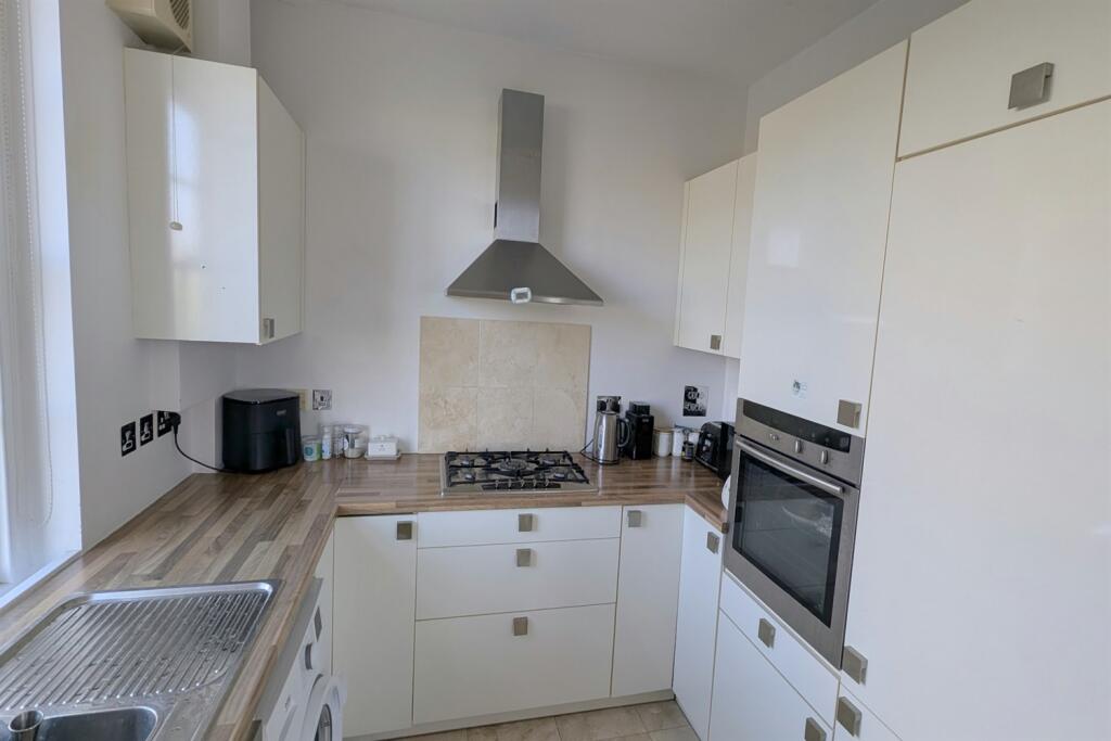 Modern fitted Kitche