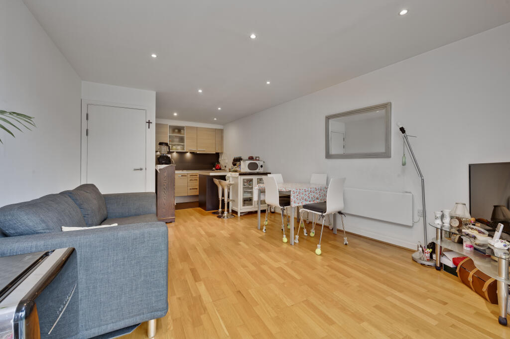 2022 - Kitchen Livin