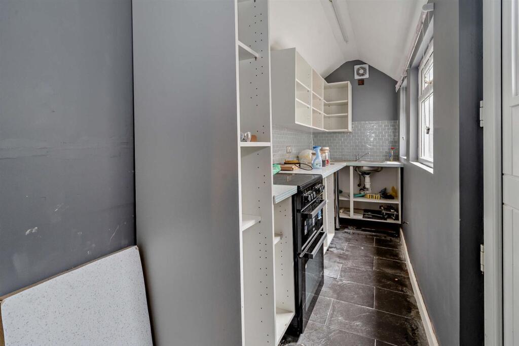 8640549-interior05-800.jpg