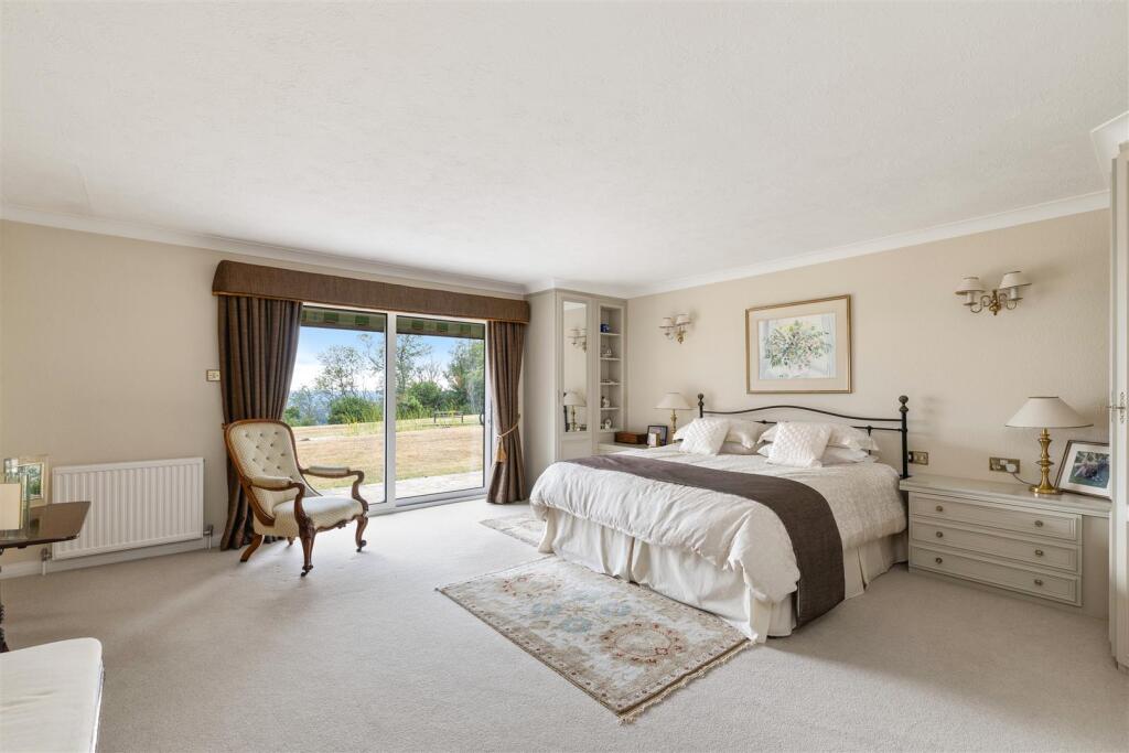 Maybury Farm, Principal Bedroom