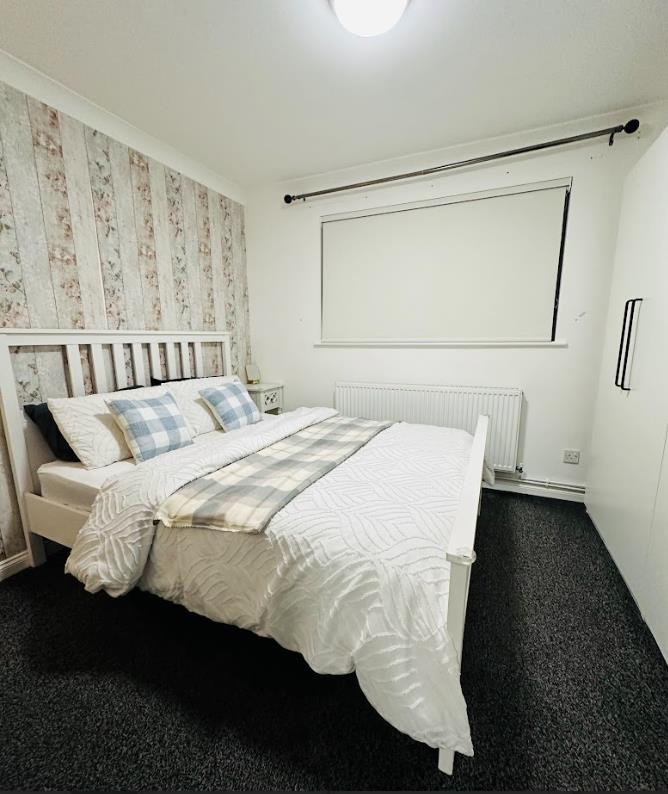 Bedroom 1.png