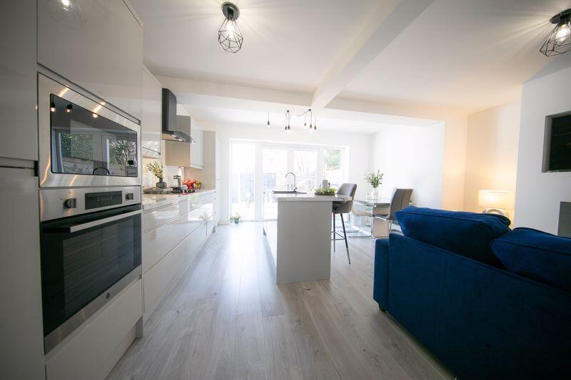 Open plan kitchen, living and dining ...