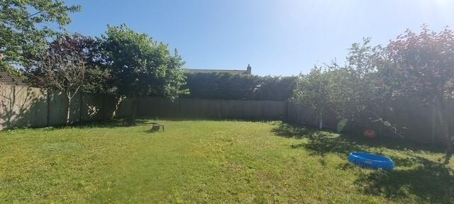 24 arlington way garden 3.jpg