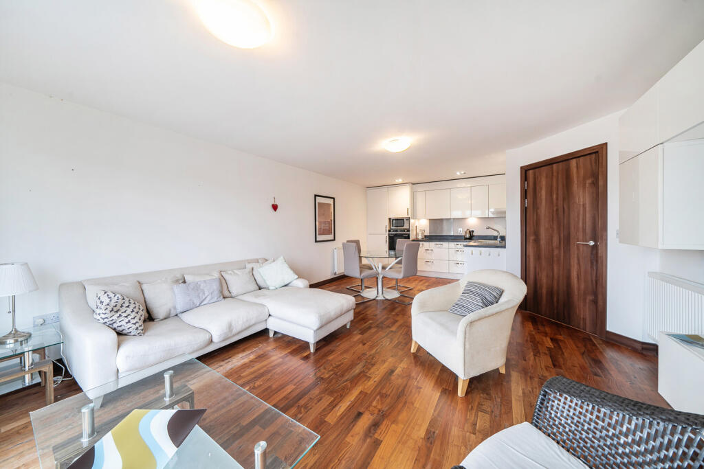 1384786-5-6925c4f...