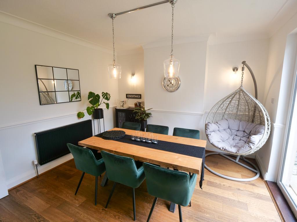 Dining Room Dual Aspect