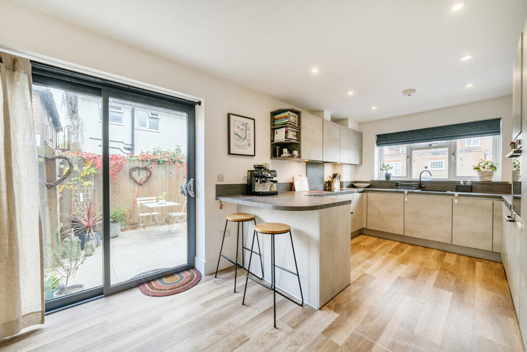 1364570-19-68e64f...