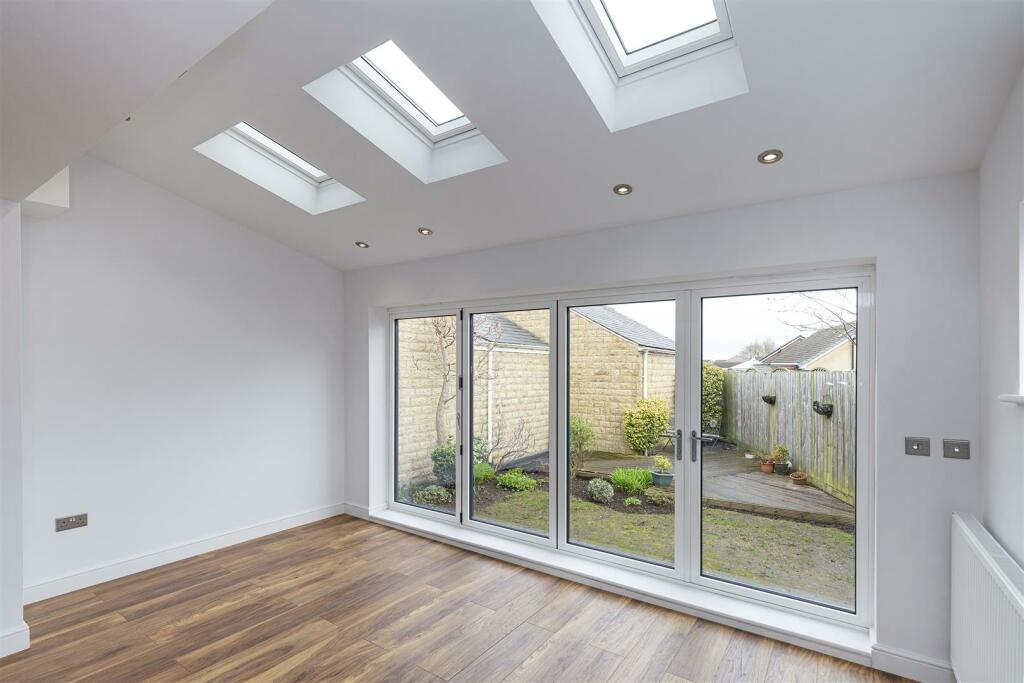 Bramleys Estate Agents - Elland - Oliver Meadows (