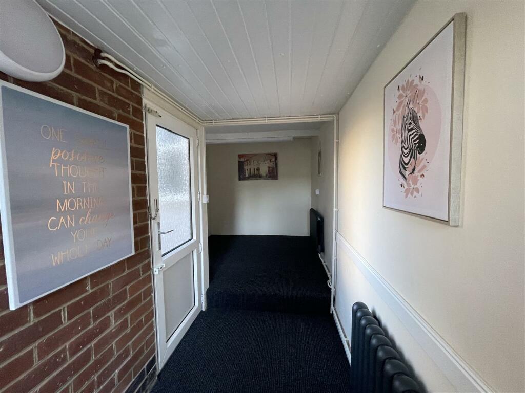 Holbrook Road 11.jpg