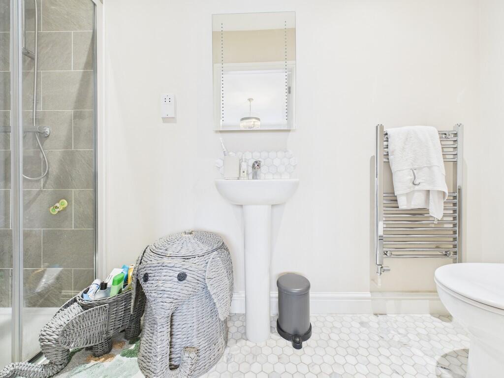 CAM02854G0-PR0470...