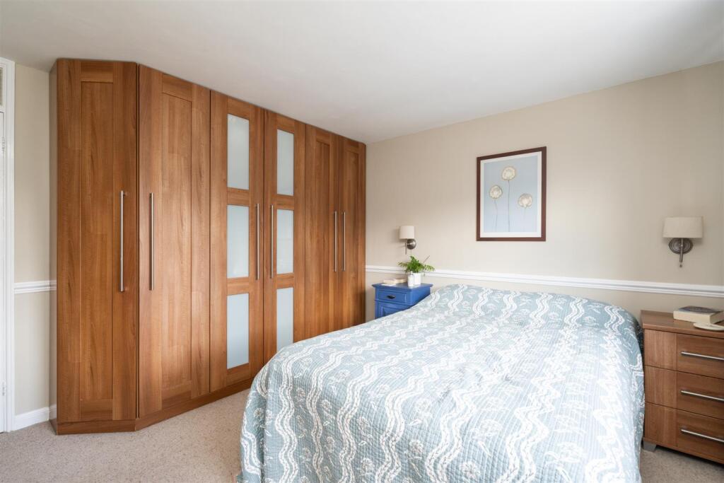 19 Chelveston Crescent_23.jpg