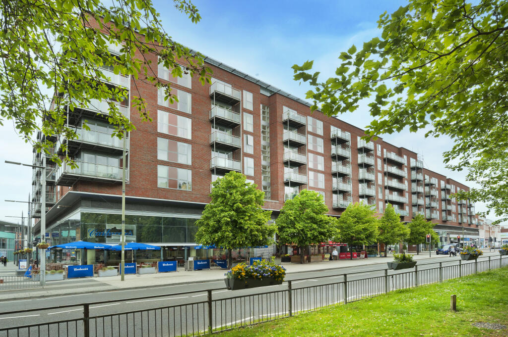 Exterior Front (main