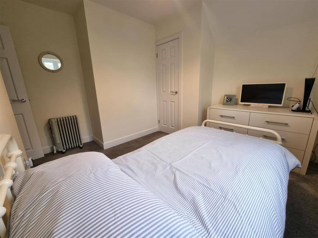 Bedroom 3.2.jpg