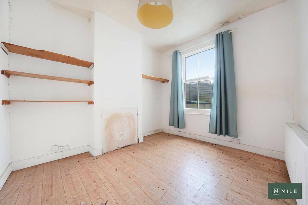 40 Waldo Road - F...