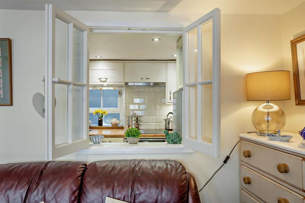 8640172-interior16-8