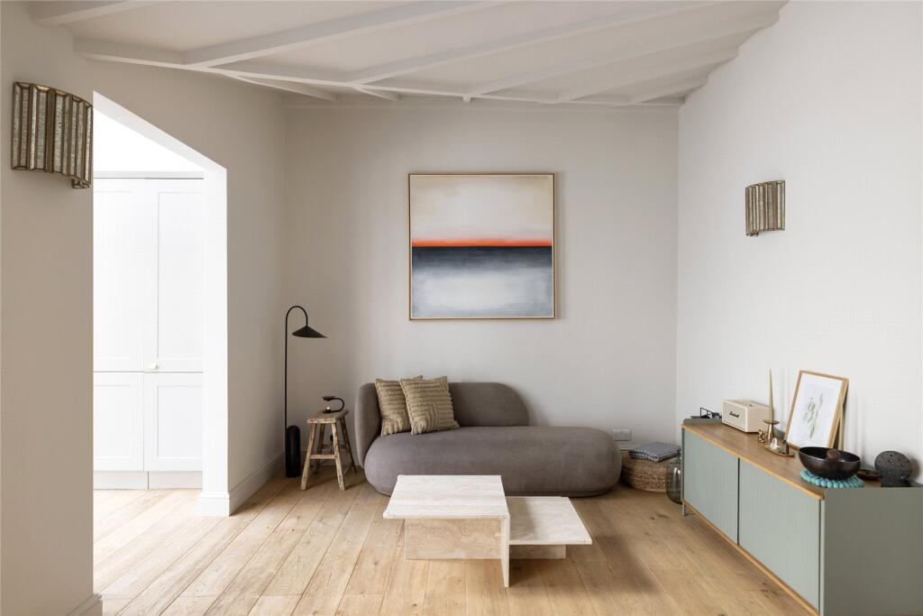 Ladbroke Grove, London, W11