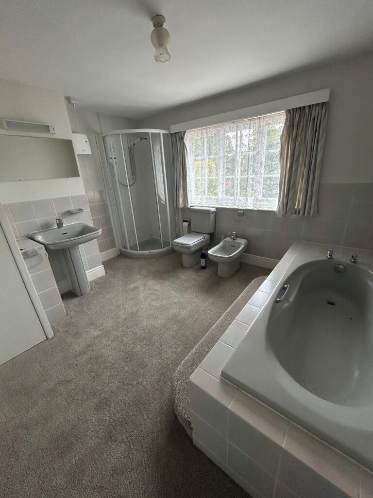 Family bathroom