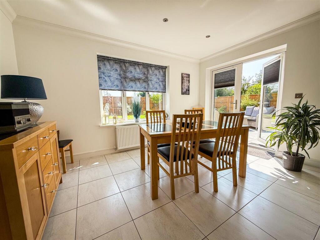 DINING AREA VIEW