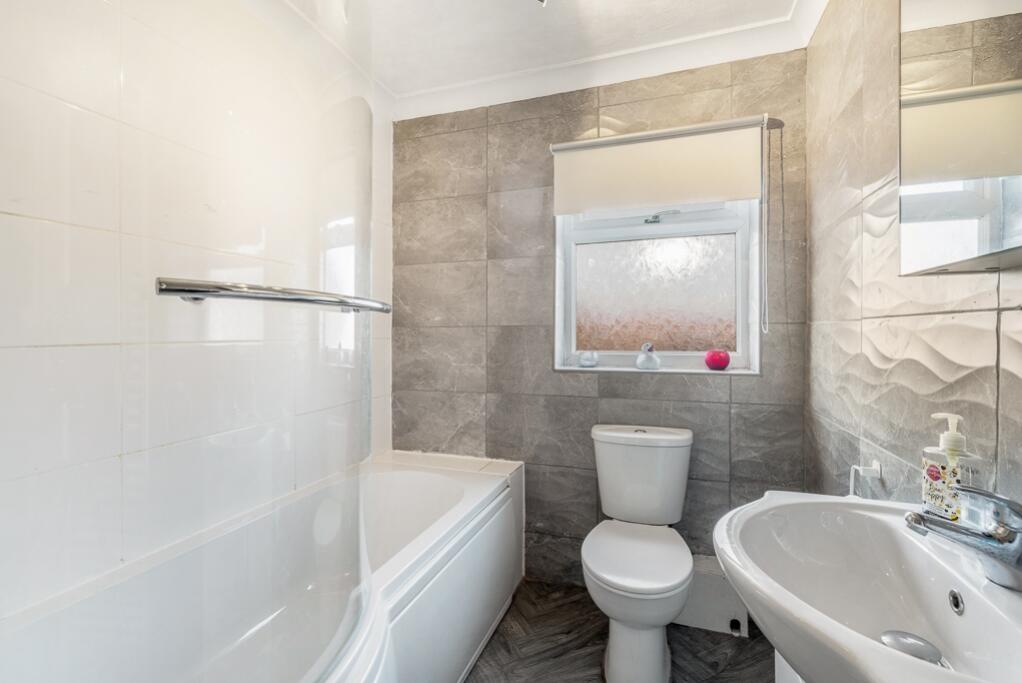 2 Sunningdale Drive (Boston)-23